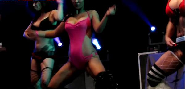  japanese stripper dancing in tight spandex